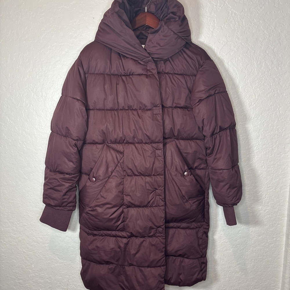 AVEC LES FILLES Woman's Maroon Puffer‎ Jacket, Medium